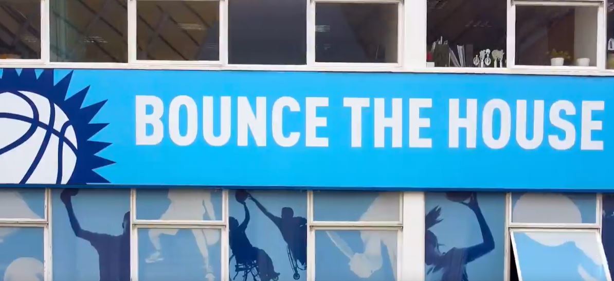 london thunder basketball building outside